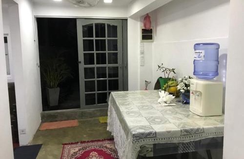 Mount Lavinia Bed & Breakfast | Paradise Isle Venture (Pvt) Ltd