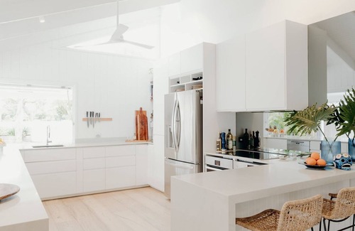Suffolk Park House | Paradise Palms - pet-friendly beach home with pool