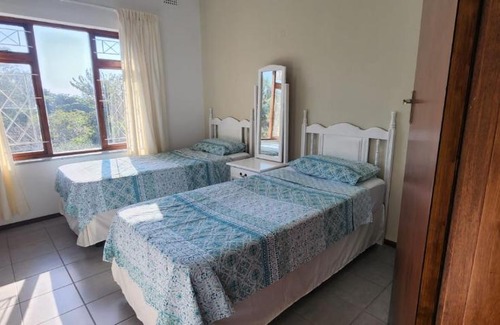 Uvongo House | Paradise Palms Uvongo