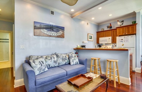 The Meadows House | Paradise Place by AvantStay | Key West Old Town Condo w/Shared Pool