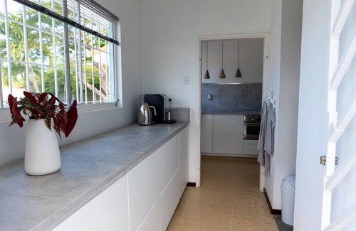 Grote Berg House | Paradise villa with private pool, palapa, tropical garden and all around privacy