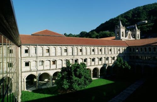 Santo Estevo de Ribas de Sil Hotel | Parador de Santo Estevo