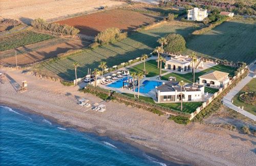 Kavros Villa | Paralia Beachfront Residence