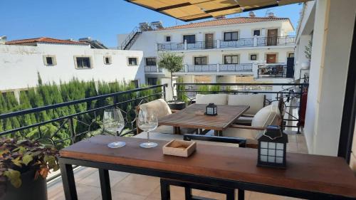 Tersefanou Apartment | Paramount Gardens Resorts C201