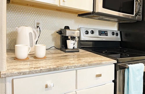 Downtown Salt Lake City Apartment | PARIS - 2 beds/Free garage parking/Downtown Salt Lake City