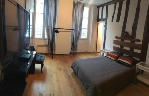 6th Arrondissement Apartment | Paris center apart SaintGermainsDesPres