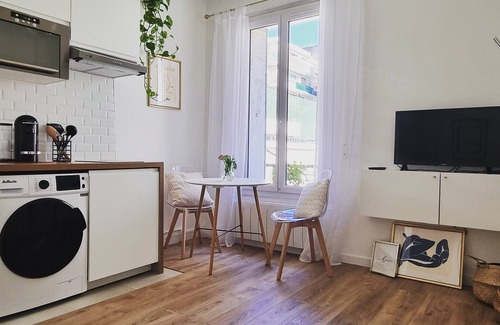 Maisons-Alfort Apartment | Parisian Home