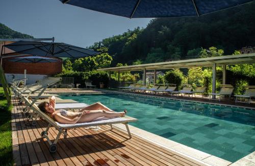 Bagni di Lucca Hotel | Park Hotel Regina - with air-condition and outdoor heated pool