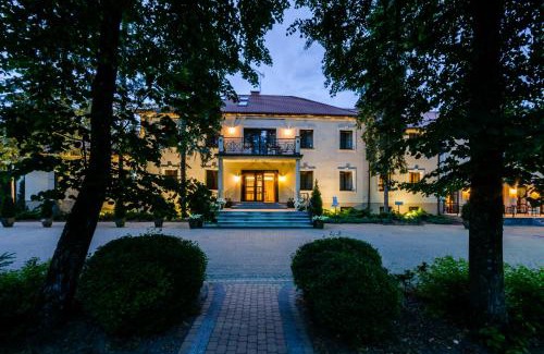 Wilga Hotel | Park Rekreacyjno-Biznesowy Las Woda
