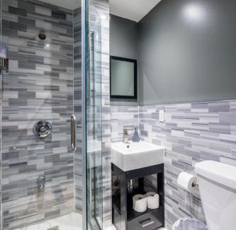 Manhattan Valley Apartment | Park Side Living, City Style -5