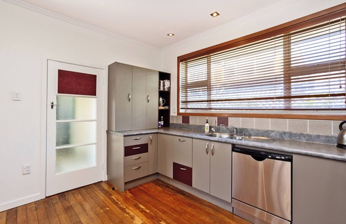 Invercargill City Centre House | Park View - Spacious inner City Home - 4 bedrooms
