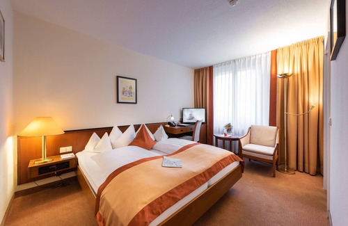 Stadtallendorf Hotel | Parkhotel Stadtallendorf