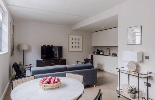 Bryanston and Dorset Square House | Parkside House - Regent's Park - by Frankie Says