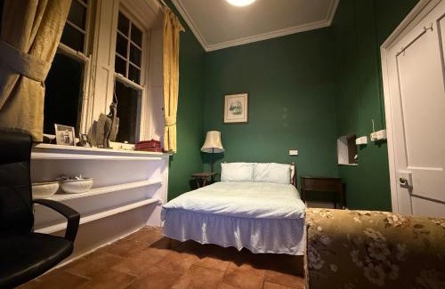 Parteen Villa | Parteen A Lax, River House & Gardens