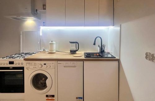 Saska Kepa Apartment | Paryska Apartament