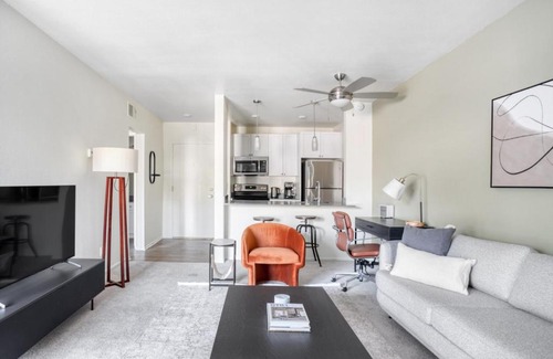 Pasadena Apartment | Pasadena 1BR w Gym Pool nr Colorado Ave LAX-862
