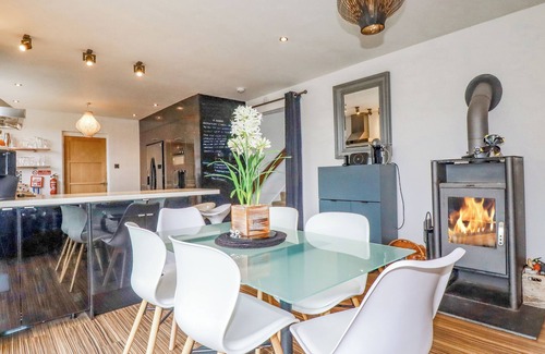 Newquay Cottage | PASADENA, pet friendly, country holiday cottage in Newquay