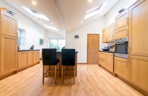 St. Mark's House | Pass the Keys | A Bright Spacious Home With Free Parking