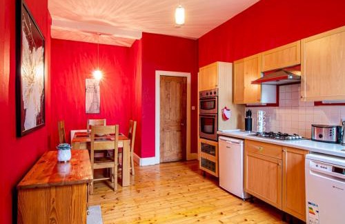 Morningside Apartment | Pass the Keys Beautiful and Bright Georgian Style Morningside Apartment