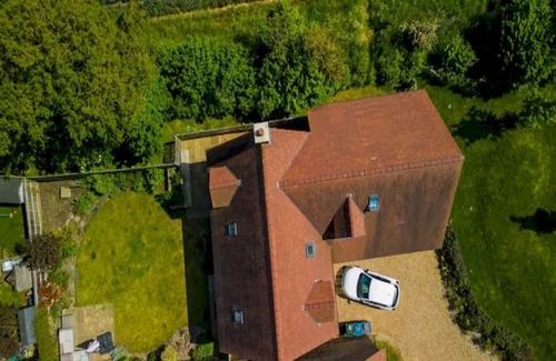 Saunderton House | Pass the Keys | Bright & Spacious Chilterns Hideaway