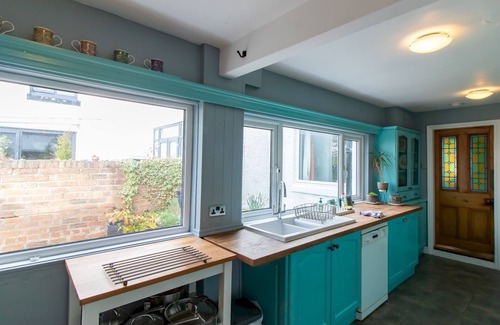 Durham House | Pass the Keys | Charming Retreat – Perfect for Outdoor Lovers!