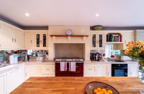 Whichford House | Pass the Keys | Spacious Country Retreat | Stunning Cotswold Views