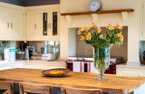 Whichford House | Pass the Keys | Spacious Country Retreat | Stunning Cotswold Views