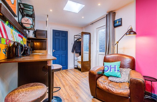 Westcliff-on-Sea Apartment | Pass the Keys | Cosy Studio flat near hospital