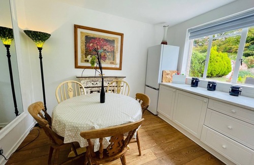 Esher House | Pass the Keys | Hidden Cottage in Esher, West End