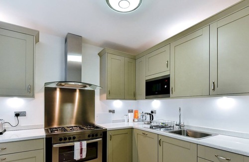 Uplands Apartment | Pass the Keys | Stunning 2 bedroom apartment in Uplands
