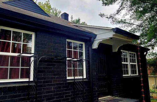 Bristol House | Password Parlor- Speakeasy Themed, Sleeps 4, Dog Friendly, Outdoor Relaxation