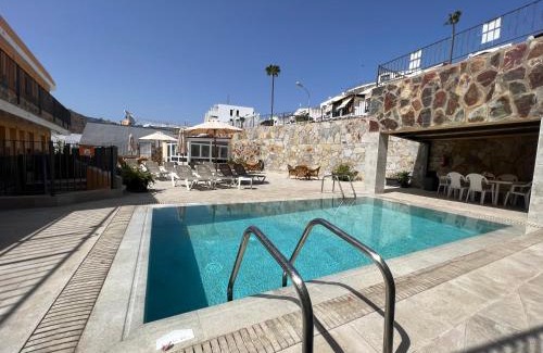 Patalavaca Apartment | Patalavaca Pool & beach View