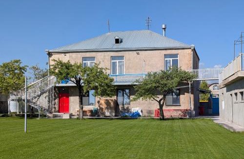 Gegharkunik Villa | PATATES Guesthouse - Private Villa with Garden Near Lake Sevan, Martuni