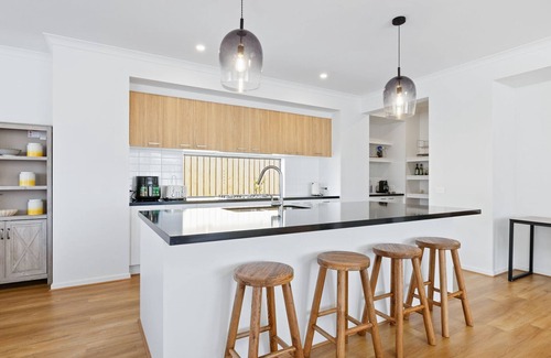 San Remo House | Paterson Retreat in San Remo