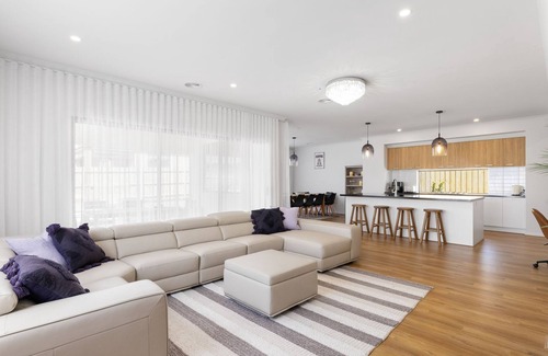 San Remo House | Paterson Retreat in San Remo