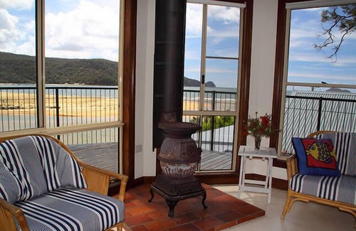 Patonga House | Patonga Beach Bach