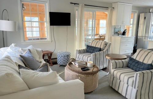 Meredith House | Patrician Shores Beach Abode