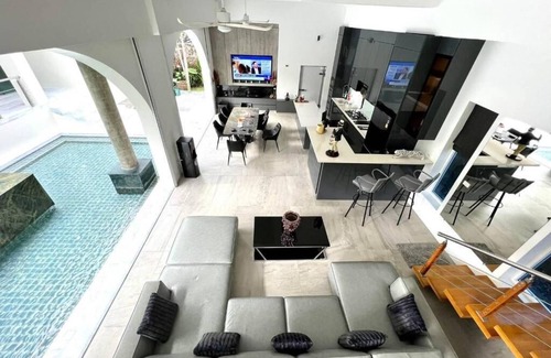 Nong Prue Villa | Pattaya Greg pool Villa