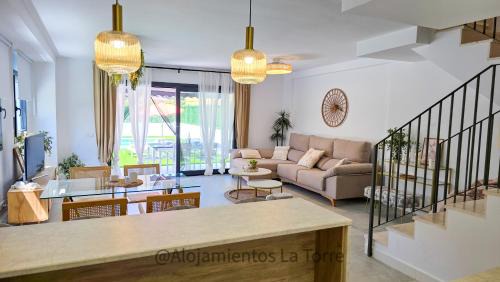 Almayate Bajo House | Paula Relax House - Alojamientos La Torre