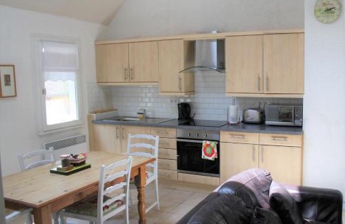 Asnieres sur Vegre House | Paulanosa Gite