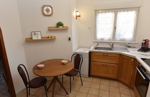 Ruelisheim House | Pavilion well located for visiting the region