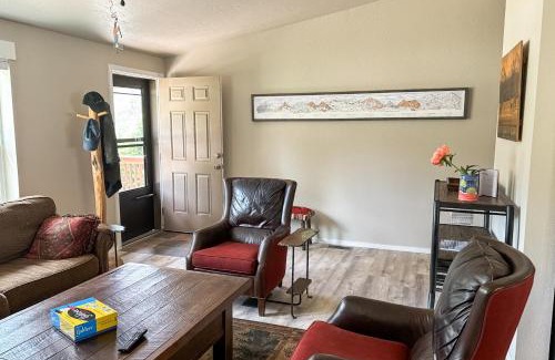 Three Rivers House | Paws & Pines Family Escape