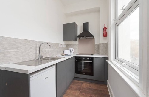 West Kensington Apartment | PBC | Studio Apartment Earl's Court 121 EC5