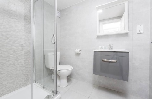 West Kensington Apartment | PBC | Studio Apartment Earl's Court 121 EC5