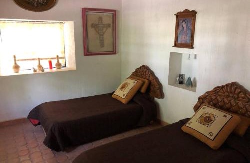 Colon House | PEÑA DE BERNAL-RANCHO TRINIDAD