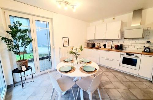 Cents Apartment | Peaceful 1BR flat w balcony&garden-CENT1