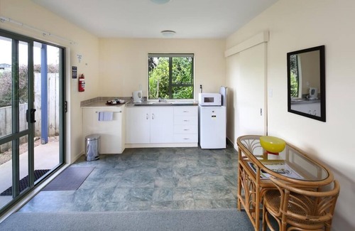 Ostend Apartment | Peaceful and Comfy Garden Studio