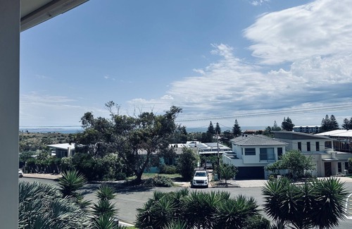 Moana House | Peaceful and spacious, ocean views, mins from beach. Family and pet friendly!