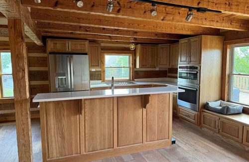 Lancaster Cabin | Peaceful Cabin in the Woods
