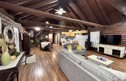 New Lisbon Cabin | Peaceful cabin on 10 acres w/pond - close to Prairie Creek Reservoir